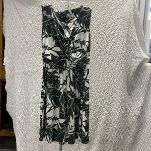 Lands End M wrap dress. NWT